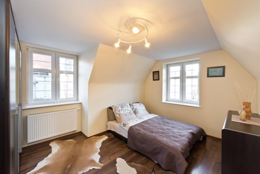 Gdanskie Apartamenty - Apartamenty Na Sw Ducha - Gdanskie Poddasza Z Jacuzzi I De Luxe Стая снимка