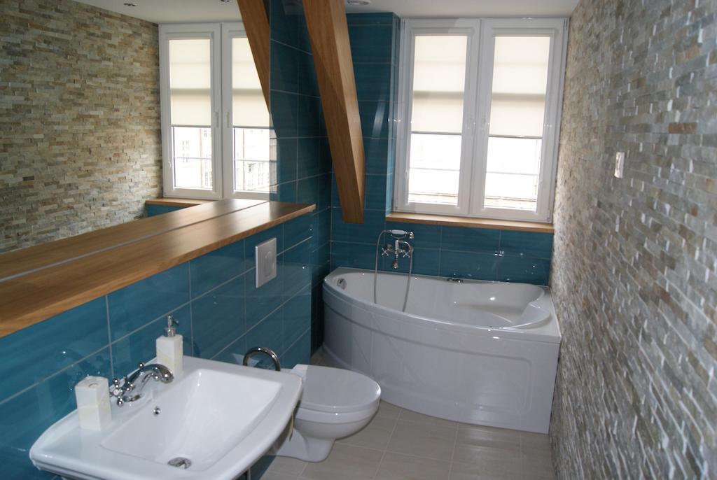 Gdanskie Apartamenty - Apartamenty Na Sw Ducha - Gdanskie Poddasza Z Jacuzzi I De Luxe Стая снимка